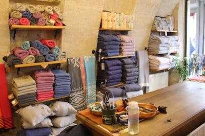 Explorez la boutique textile fait main : style et authenticité
